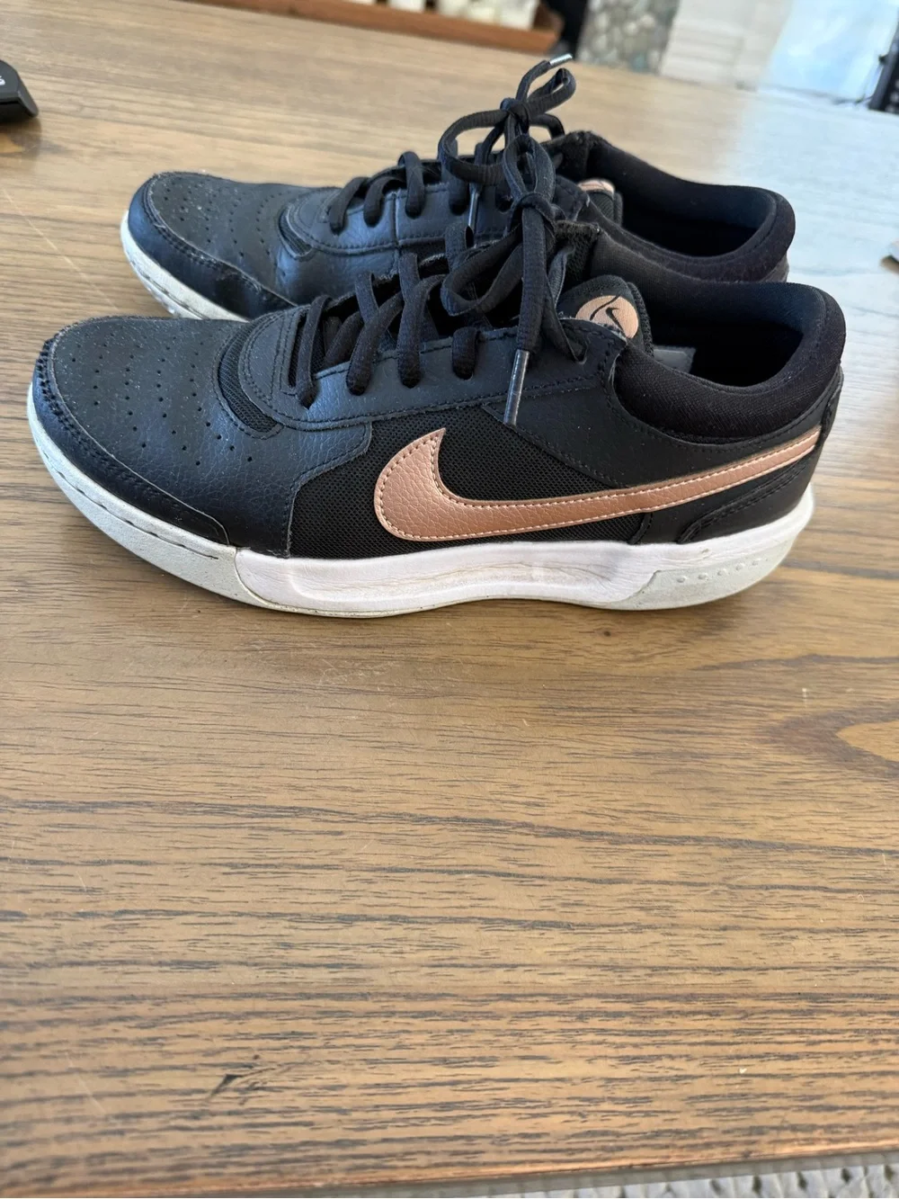 Nike Court Zoom Lite 3 Black Metallic Bronze Tennis Pickleball Shoes Women 7.5